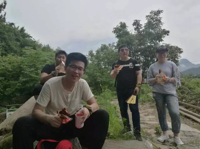5b4d8d53efd1f.png 8.png